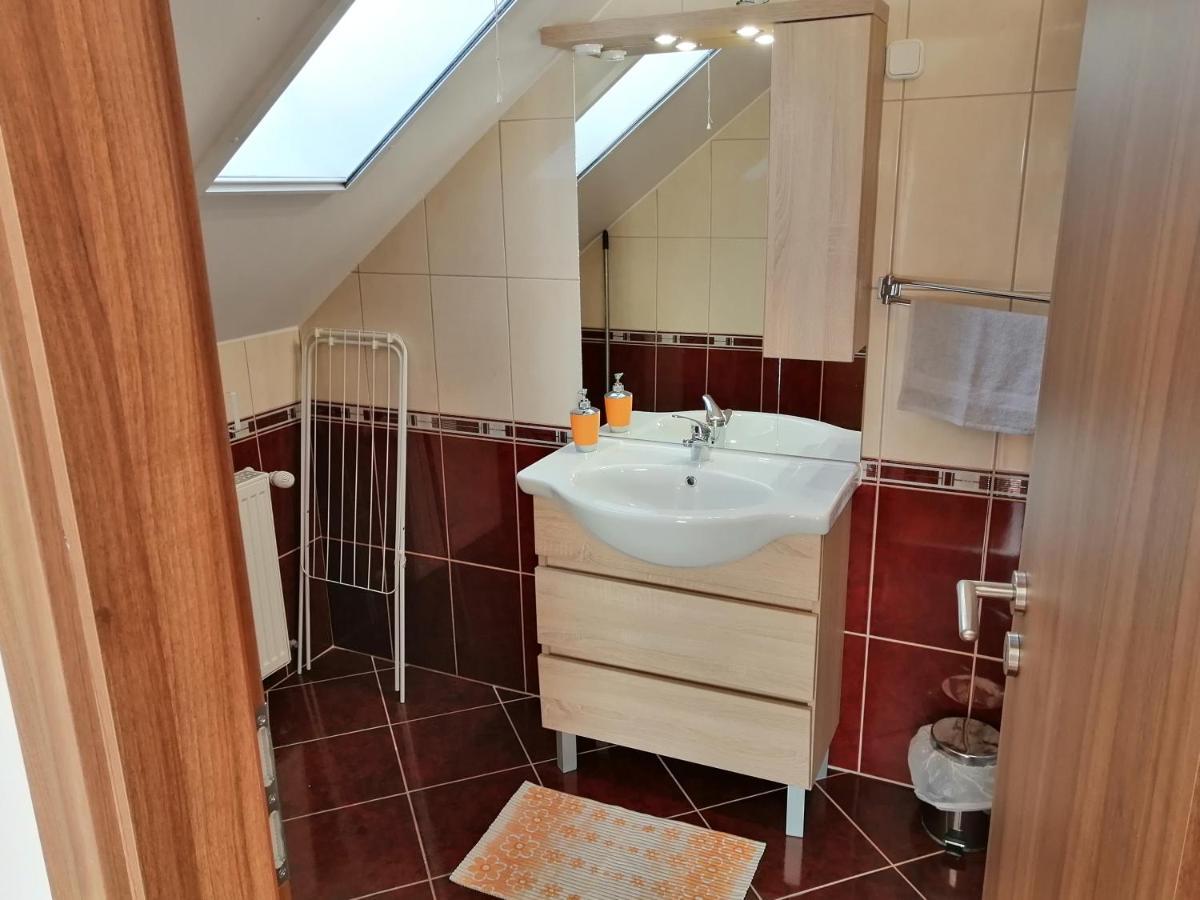 Csipkehaz Apartman Cserkeszőlő 外观 照片